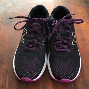 Women’s running shoes